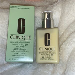 Dramatically Different Moisturizing Gel